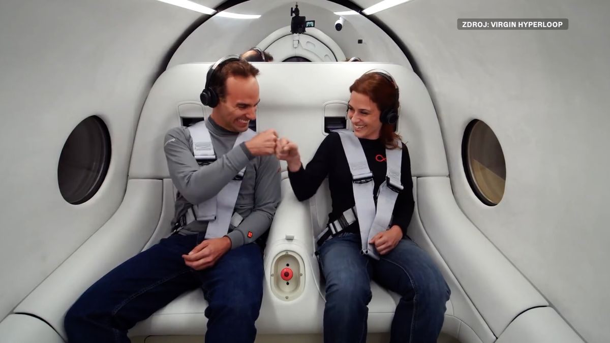 Hyperloop svezl pasažéry. Konkurent letadel testem úspěšně prošel